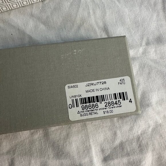 Liz Claiborne Stretcher Choker Necklace - Picture 3 of 3